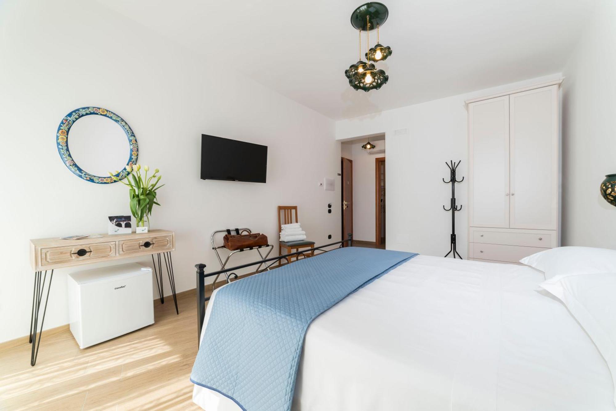 B&B Palazzo Pinto 2 Vietri Eksteriør bilde